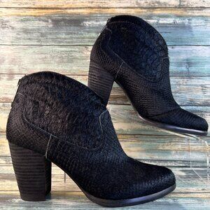UGG Womens Charlotte Ankle Booties Size 7 Black Snake Print Calf Hair Zip Short